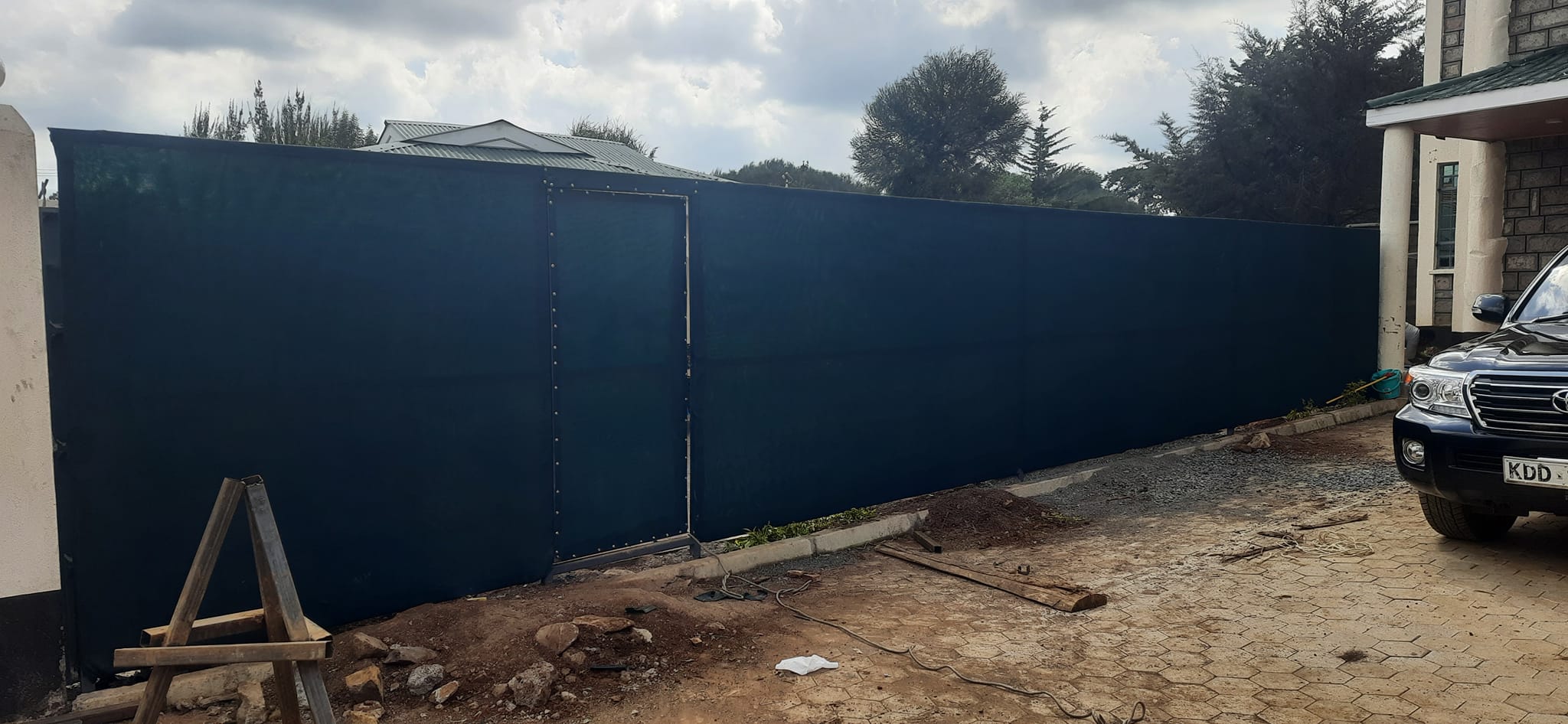 Green Shade Net Privacy Screen Fence-Perimeter Wall Privacy Screen Fence Construction Company in Upperhill Nairobi Kenya