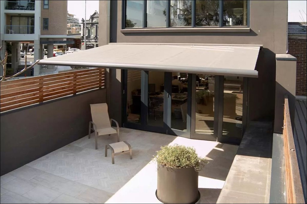 We supply and install quality retractable awnings and sunshades in Spring Valley Nairobi-We are the leading manufacturer of durable motorized and manual retractable awnings, folding outdoor shades and adjustable patio shades in Kenya-Our unique retractable awnings can be used in both commercial and residential areas-We specialize in the retractable awnings for alfresco dining areas, patio retractable awnings, pool area retractable awnings, rooftop and penthouse retractable awnings, retractable garage awnings, retractable carport awnings, retractable patio and terrace awnings, retractable awnings for homes, retractable awnings for offices, retractable awnings for schools, retractable awnings for hospitals, retractable awnings for restaurants hotels and resorts, retractable awnings for cafes, retractable awnings for gym facilities, retractable awnings for villas and town houses