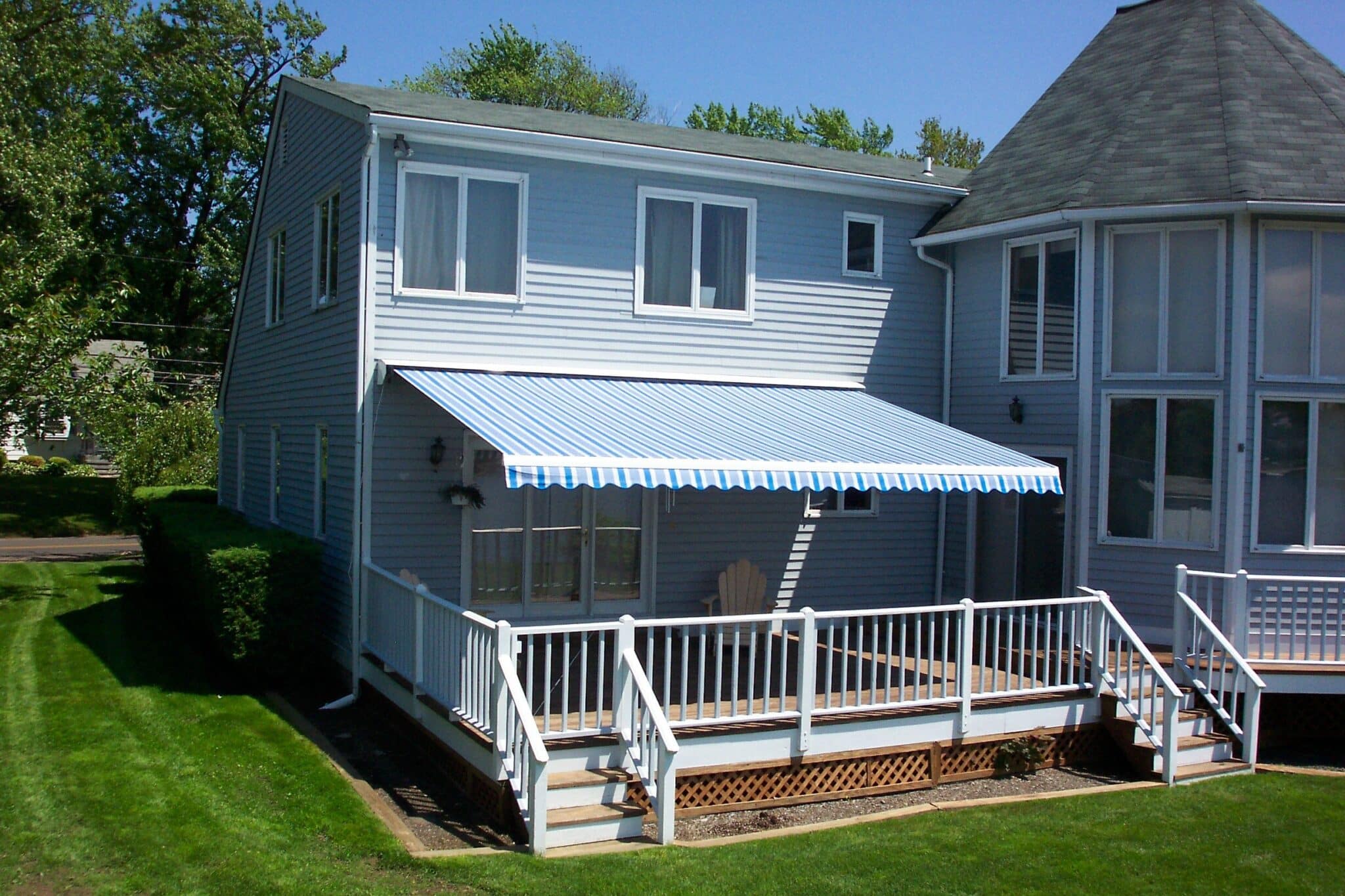 We supply and install affordable and durable retractable patio awnings-Sun shades-Manual and motorized retractable canopies