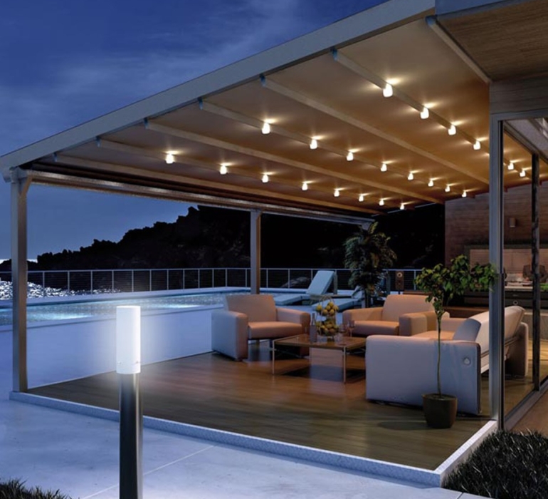 RETRACTABLE MODERN PERGOLA AWNING