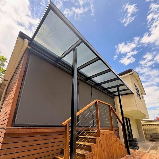 SBF PERSPEX CANOPY 7