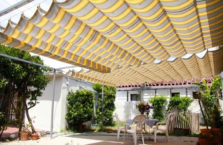MANUAL RETRACTABLE PERGOLA 8 (31 MARCH 26) SBF