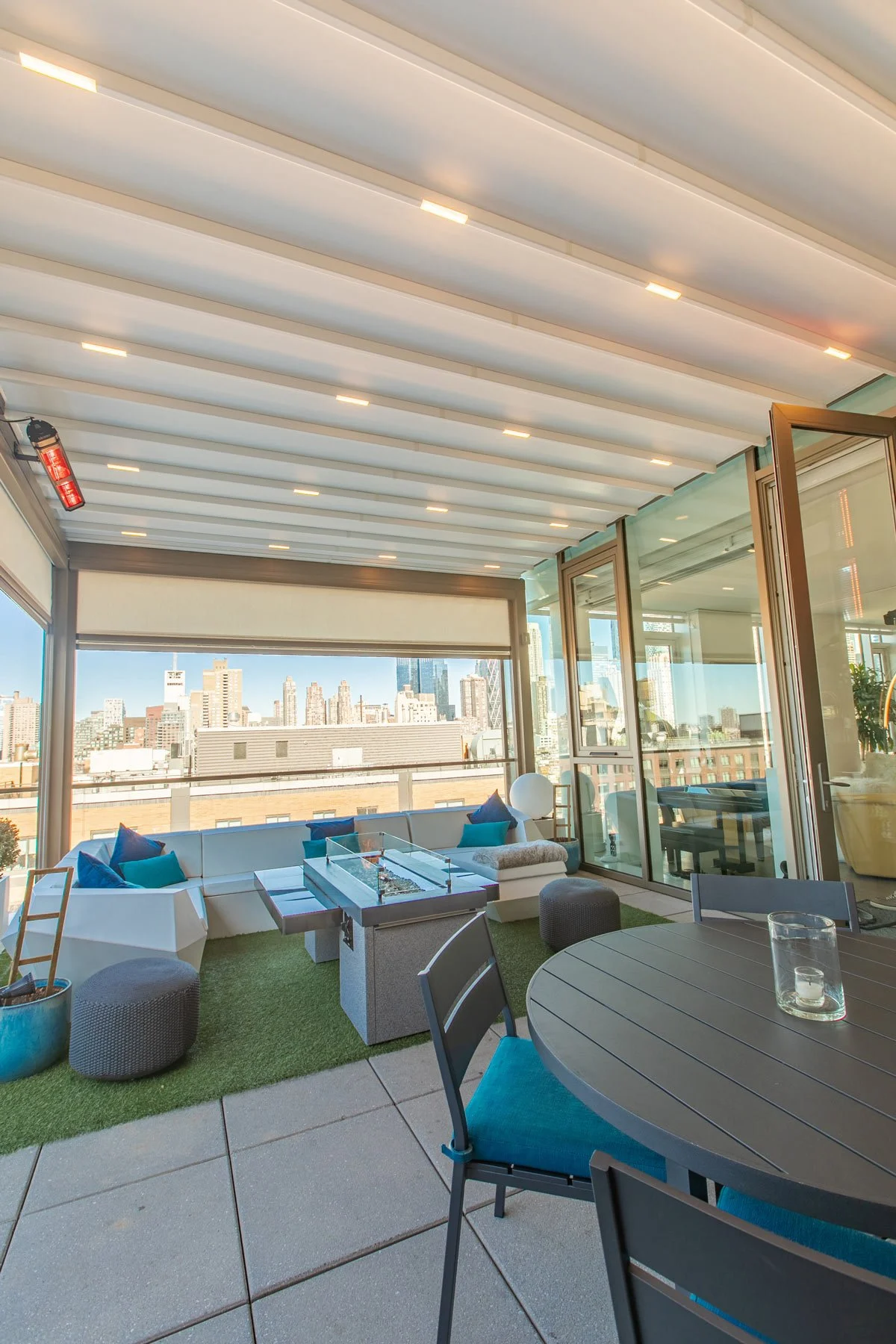 RETRACTABLE PERGOLA CANOPY